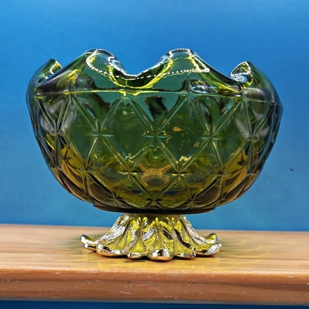 Vintage Green Pressed Glass Diamond Pattern Pedestal Bowl Round Scalloped Rim